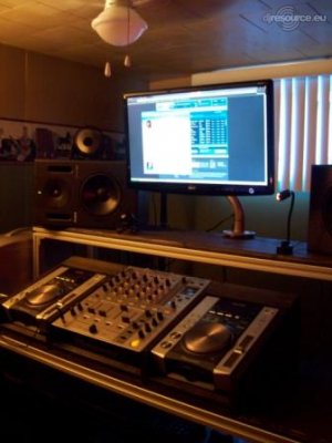 Show this booth : Frkncy's Home Dj Studio
